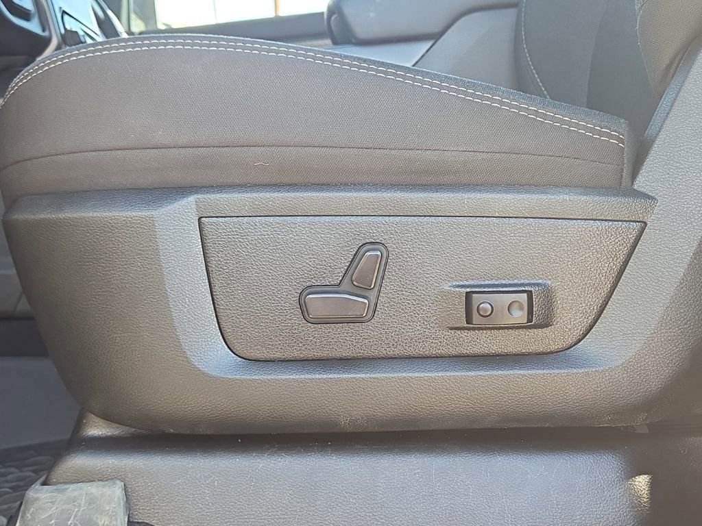 Used 2025 RAM 2500 Lone Star image 13