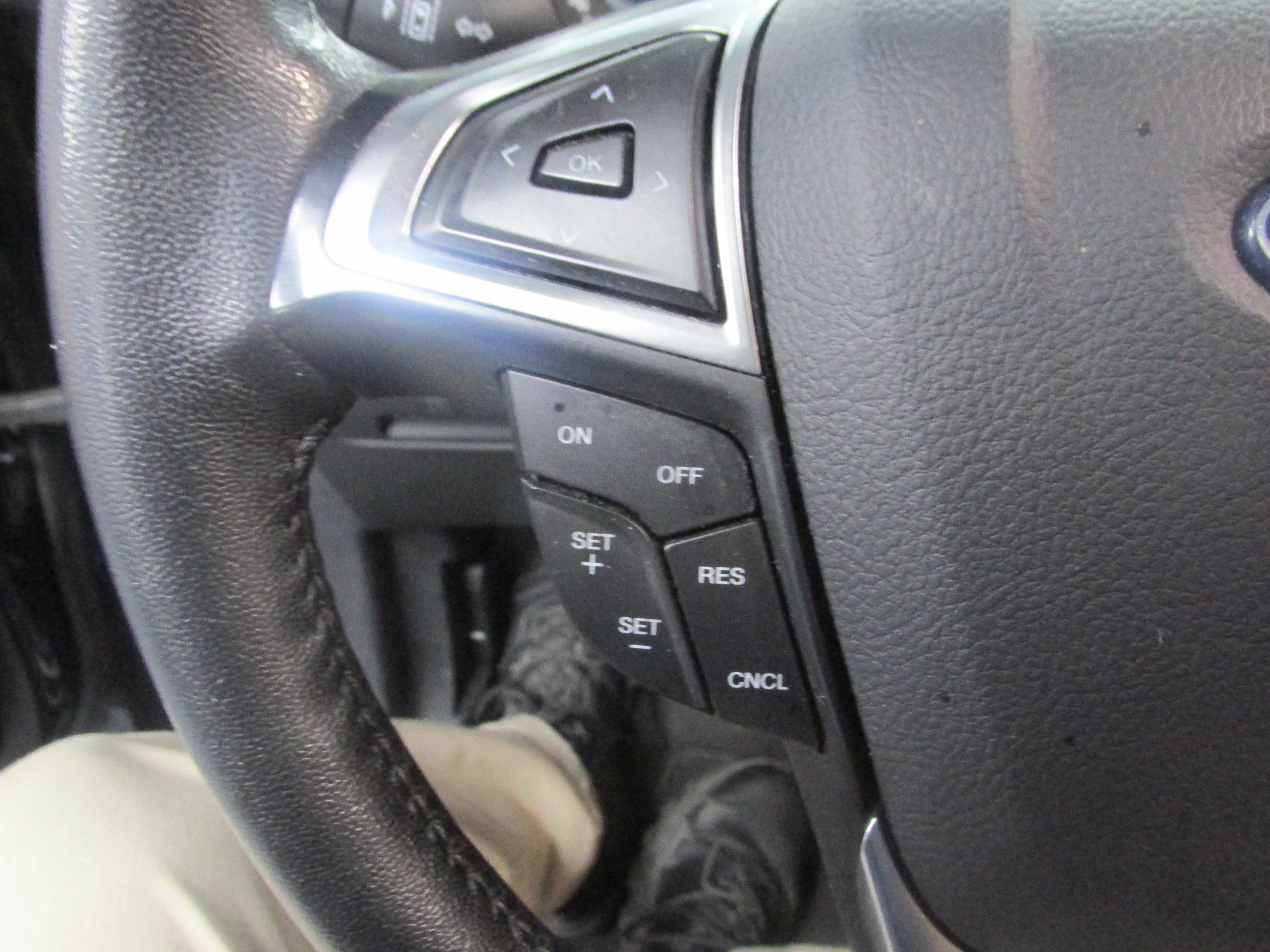 Certified 2024 Ford Edge SEL AWD/4WD image 33