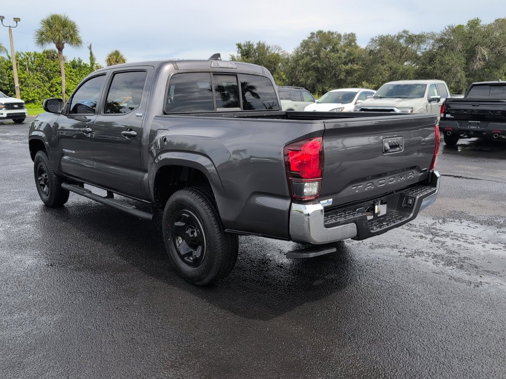 Used 2023 Toyota Tacoma SR5 RWD image 5