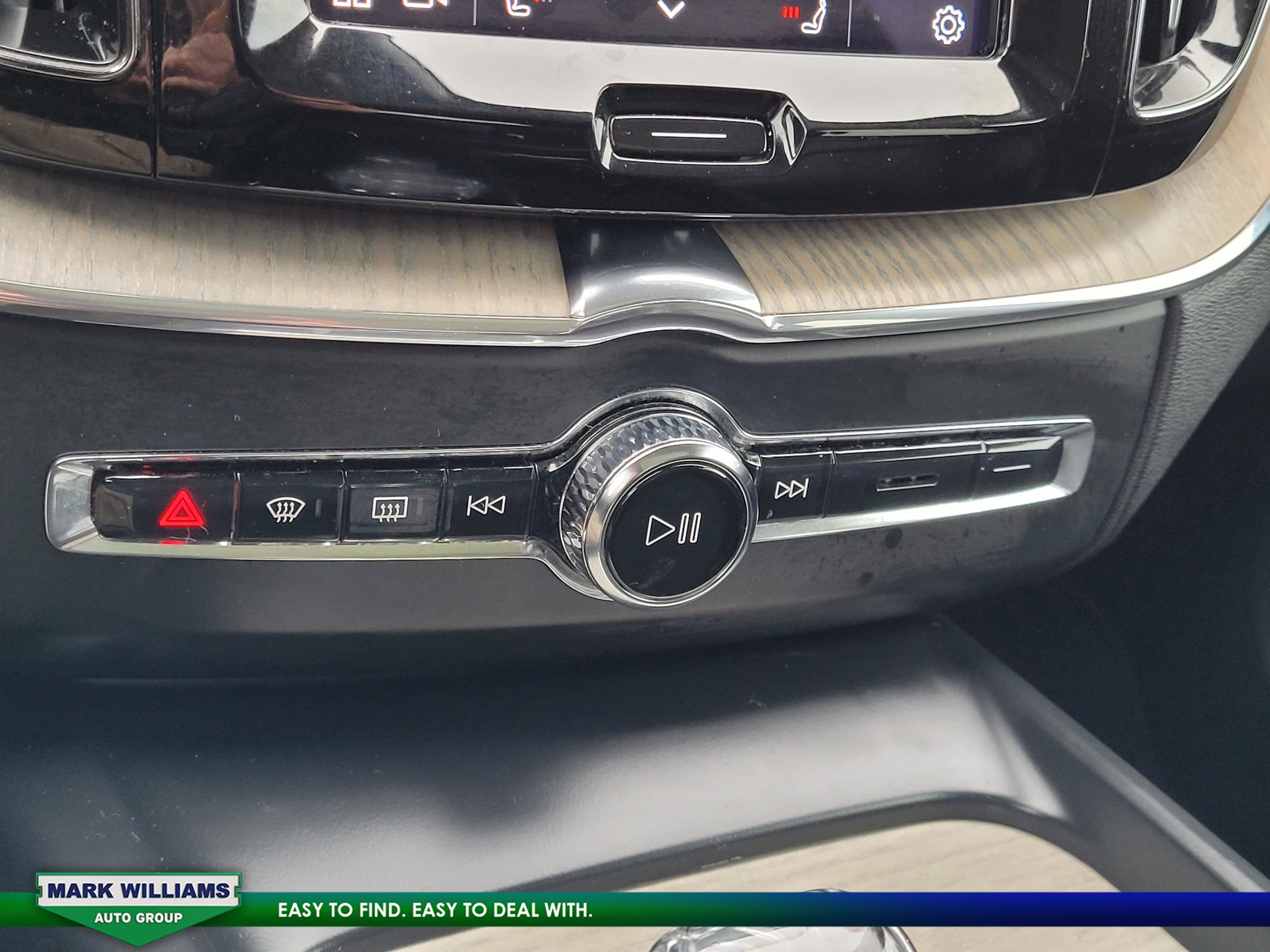 Used 2022 Volvo XC60 B5 Inscription w/ Advanced Package image 26