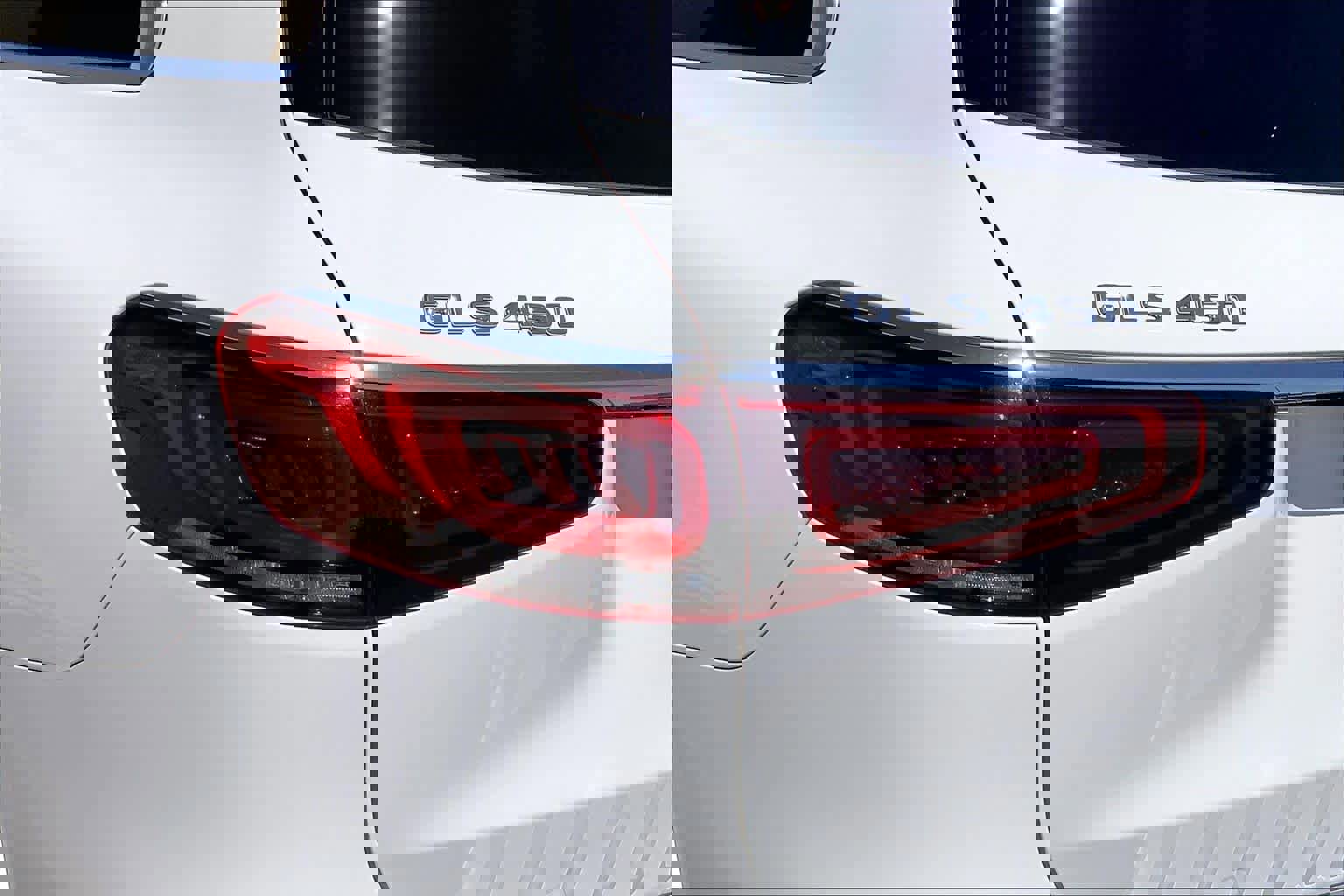 Used 2023 Mercedes-Benz GLS 450 4MATIC image 29