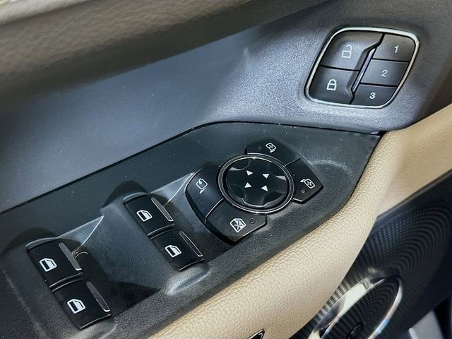 Certified 2023 Ford Expedition Limited image 9