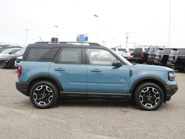 Certified 2021 Ford Bronco Sport Outer Banks w/ Outer Banks Package (96D) AWD/4WD image 2