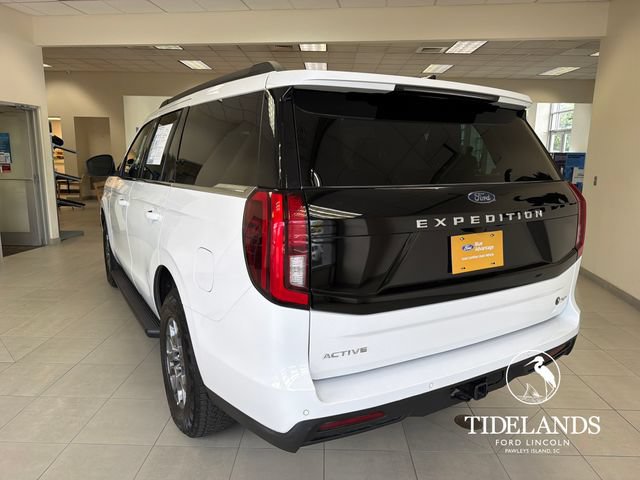 Certified 2025 Ford Expedition Active AWD/4WD image 6
