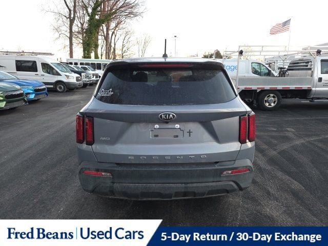 Used 2021 Kia Sorento LX image 4