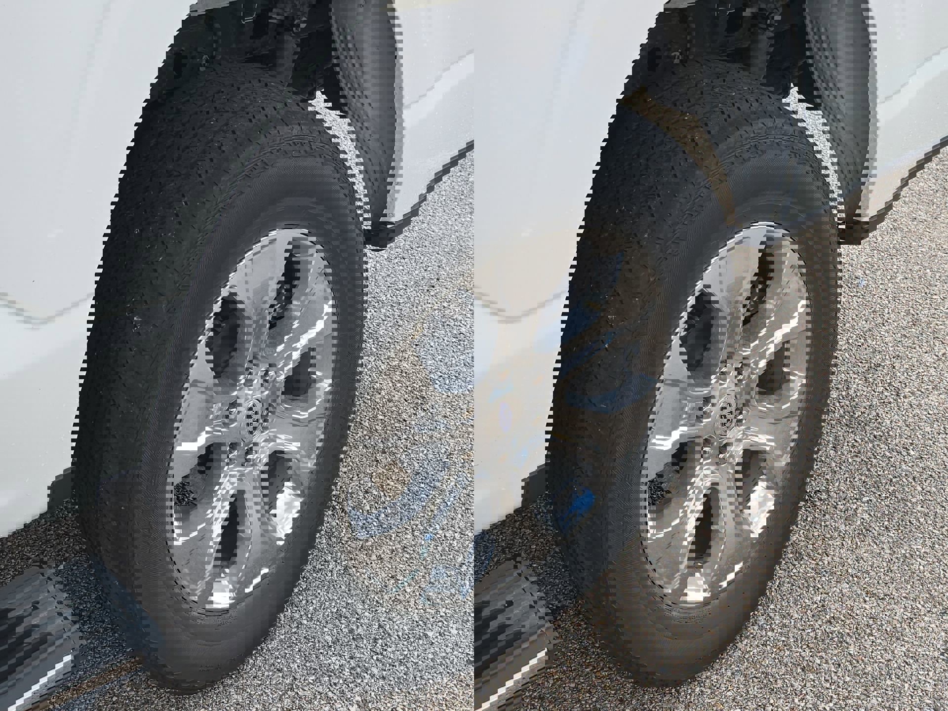 Certified 2023 Ford F150 Platinum w/ Equipment Group 701A High image 10