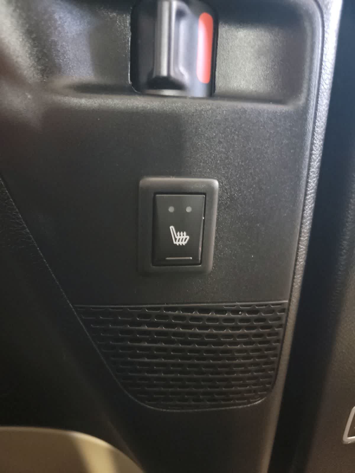 Used 2020 Chrysler Pacifica Limited FWD image 37