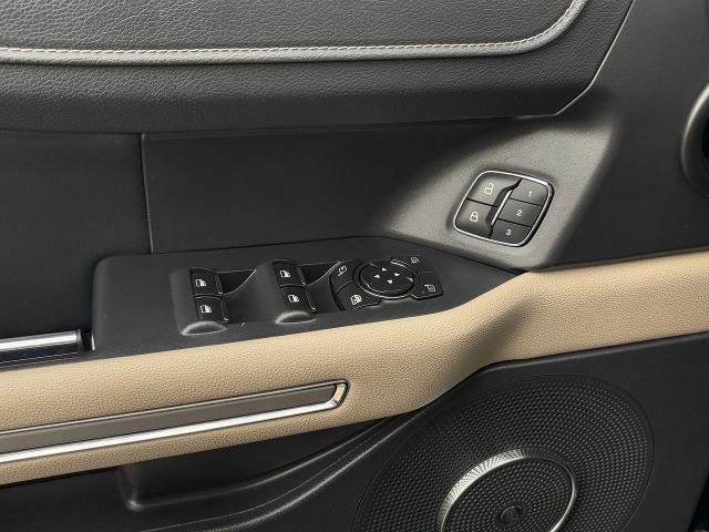 Certified 2022 Ford Expedition Limited image 25