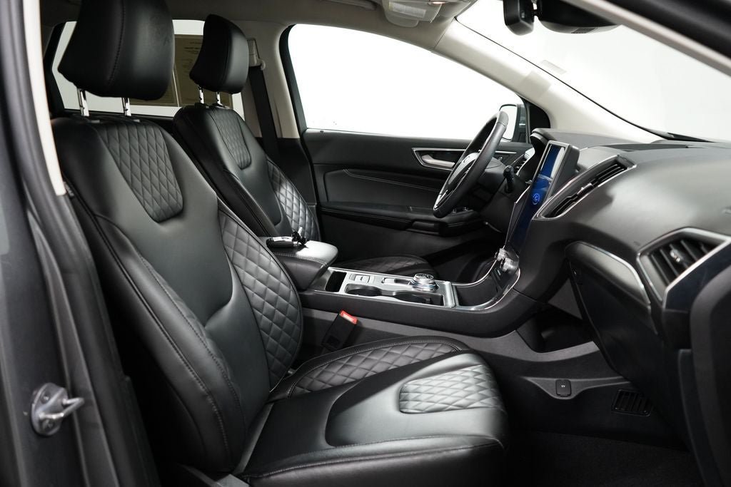 Certified 2023 Ford Edge Titanium AWD/4WD image 34