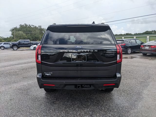 Certified 2025 Ford Expedition Active AWD/4WD image 5