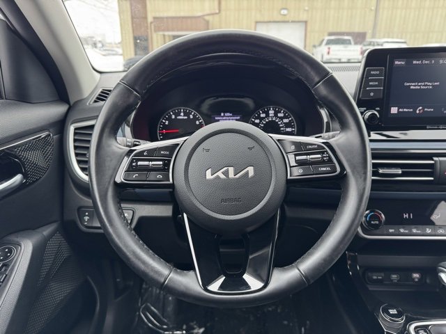 Used 2023 Kia Seltos S image 28