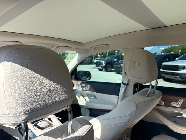 Used 2026 Mercedes-Benz GLS 450 4MATIC image 11