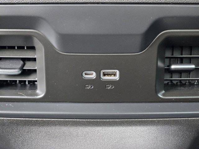 Used 2023 Chevrolet Silverado 1500 RST image 19