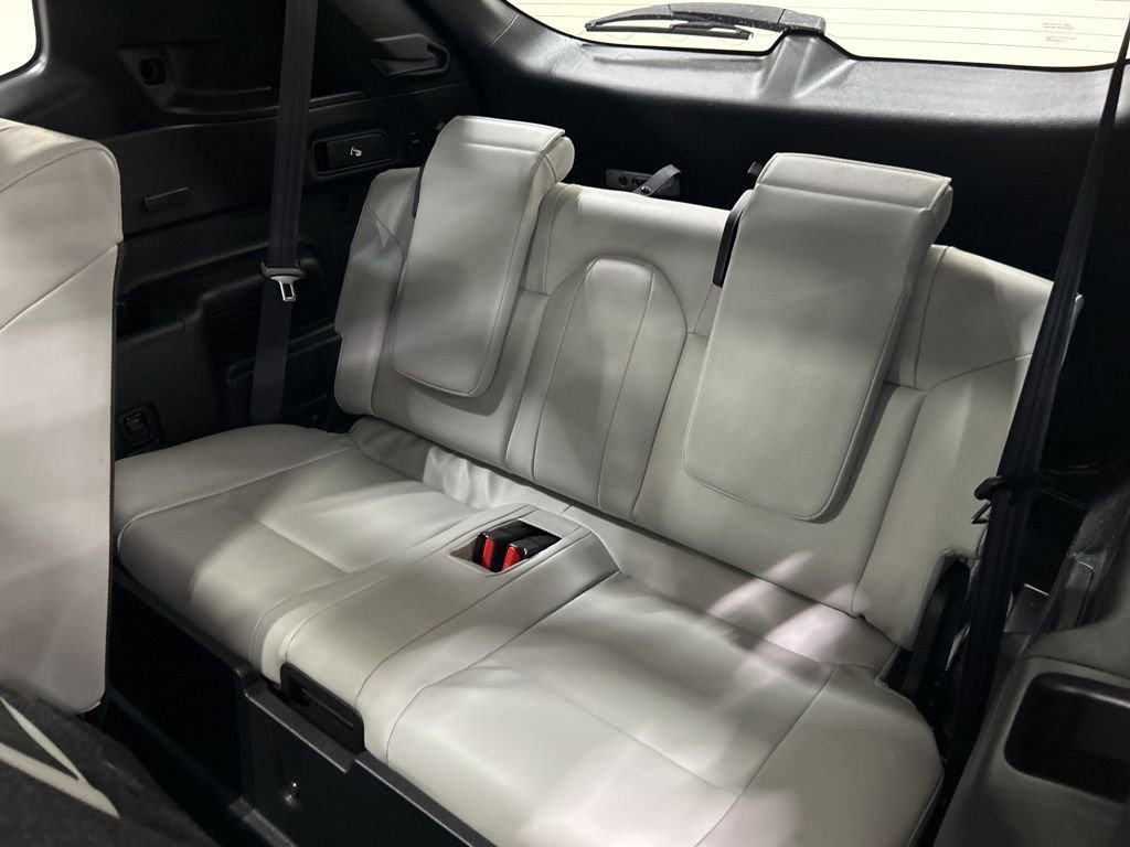 Used 2023 Mitsubishi Outlander 4WD Plug-In Hybrid image 28