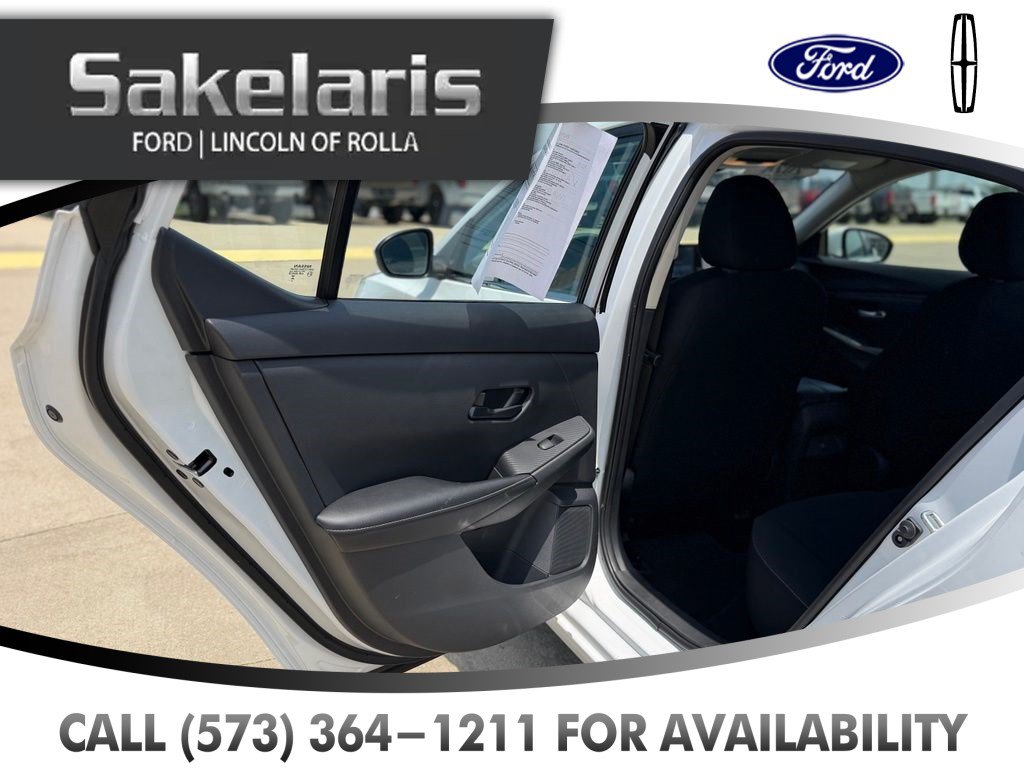Used 2024 Nissan Sentra SV FWD image 30