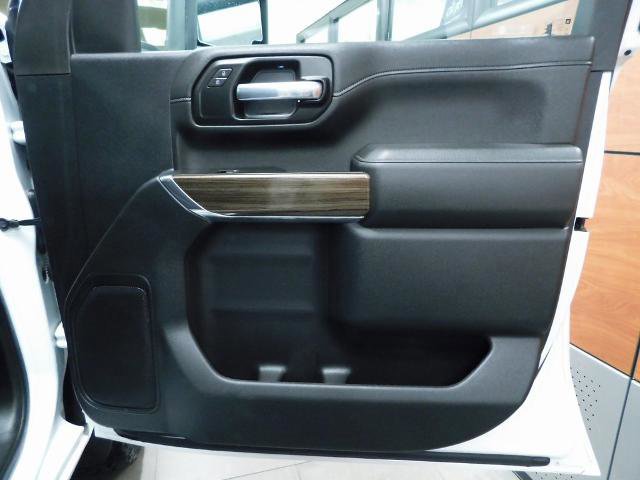 Used 2021 Chevrolet Silverado 2500 LT w/ Convenience Package image 39