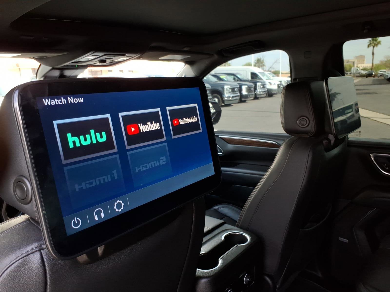 Used 2024 Chevrolet Tahoe High Country w/ Advanced Technology Package image 19