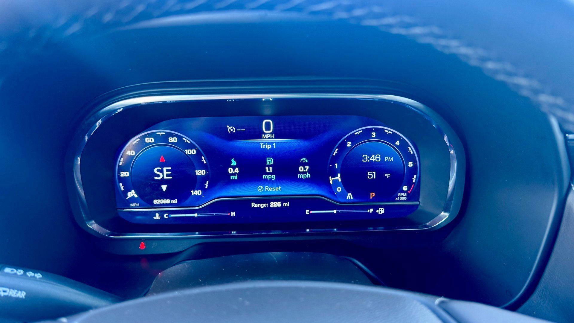 Used 2024 Chevrolet Suburban LT image 26