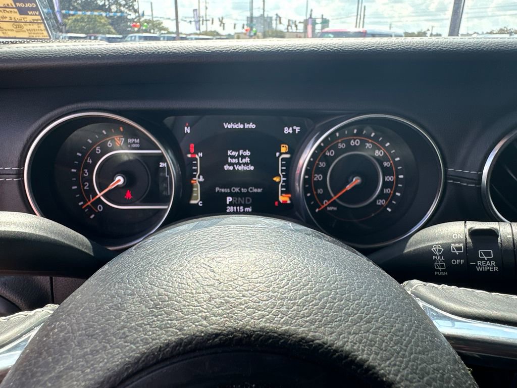 Used 2018 Jeep Wrangler Unlimited Sahara image 26