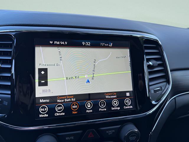 Used 2020 Jeep Grand Cherokee Limited w/ Luxury Group II AWD/4WD image 9