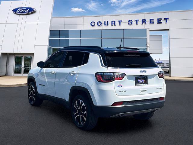 Used 2023 Jeep Compass Limited AWD/4WD image 7