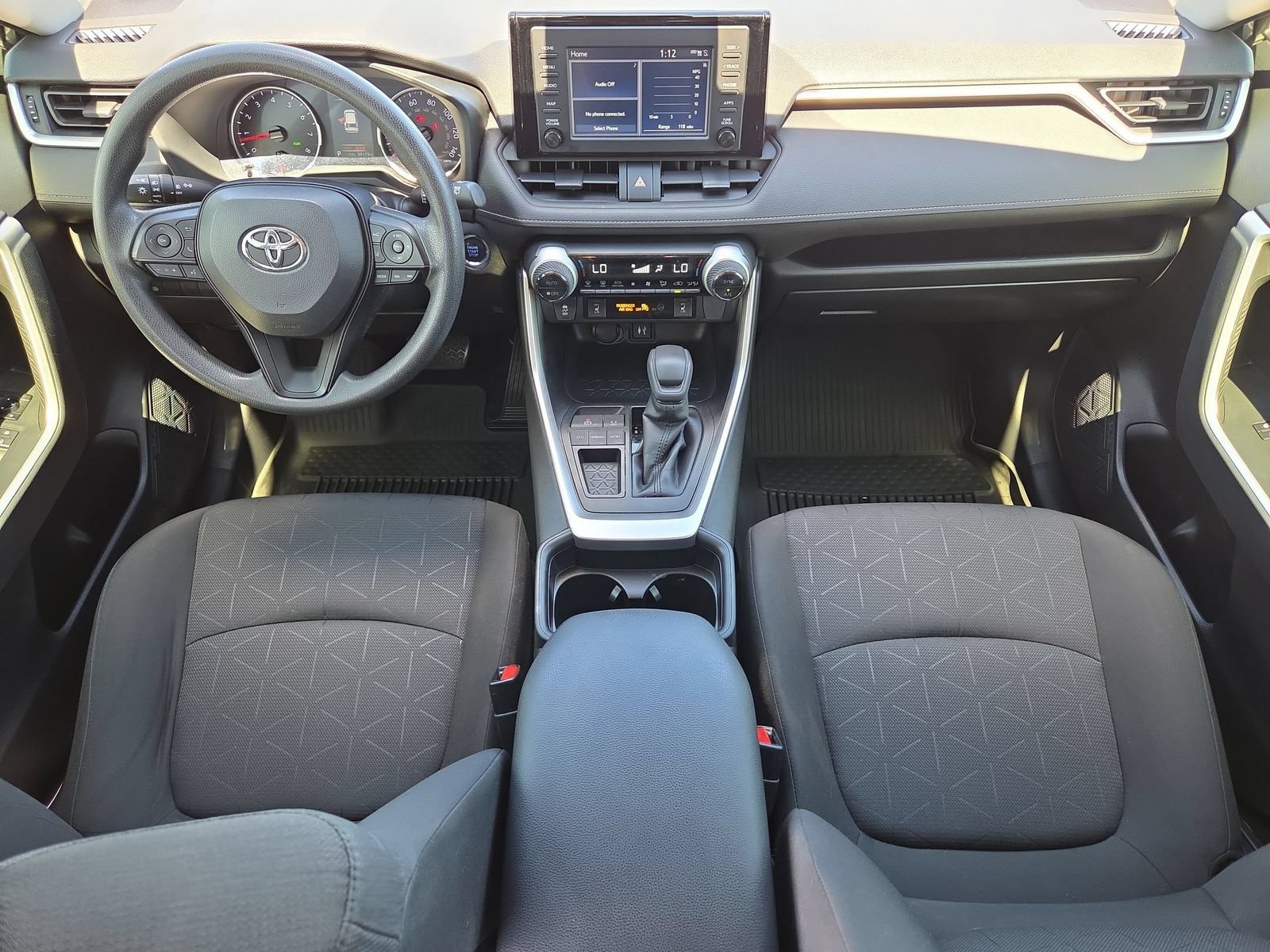 Used 2019 Toyota RAV4 XLE w/ Convenience Package FWD image 26