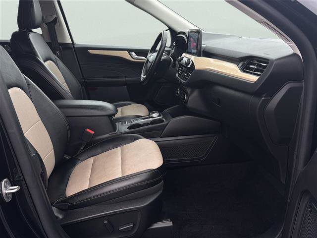 Certified 2022 Ford Escape Titanium w/ Titanium Premium Package FWD image 14