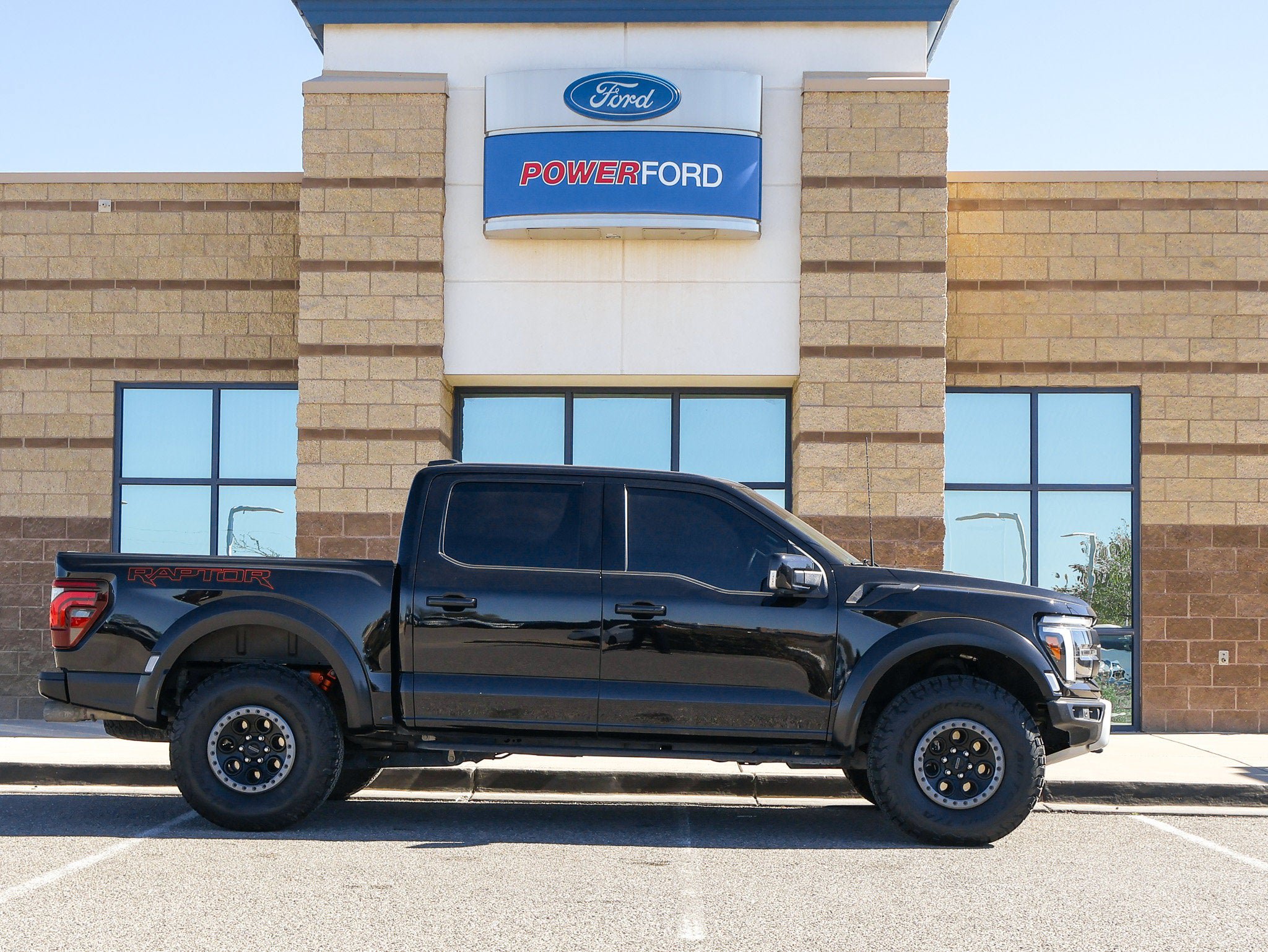 Certified 2024 Ford F150 Raptor AWD/4WD image 5