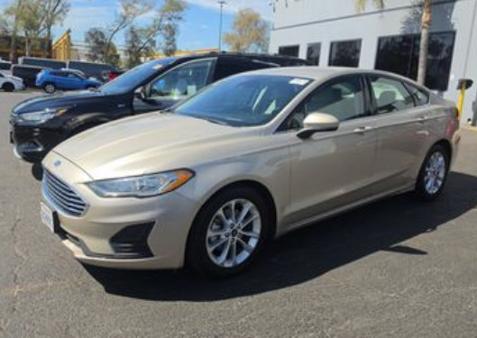 Certified 2019 Ford Fusion SE FWD image 3