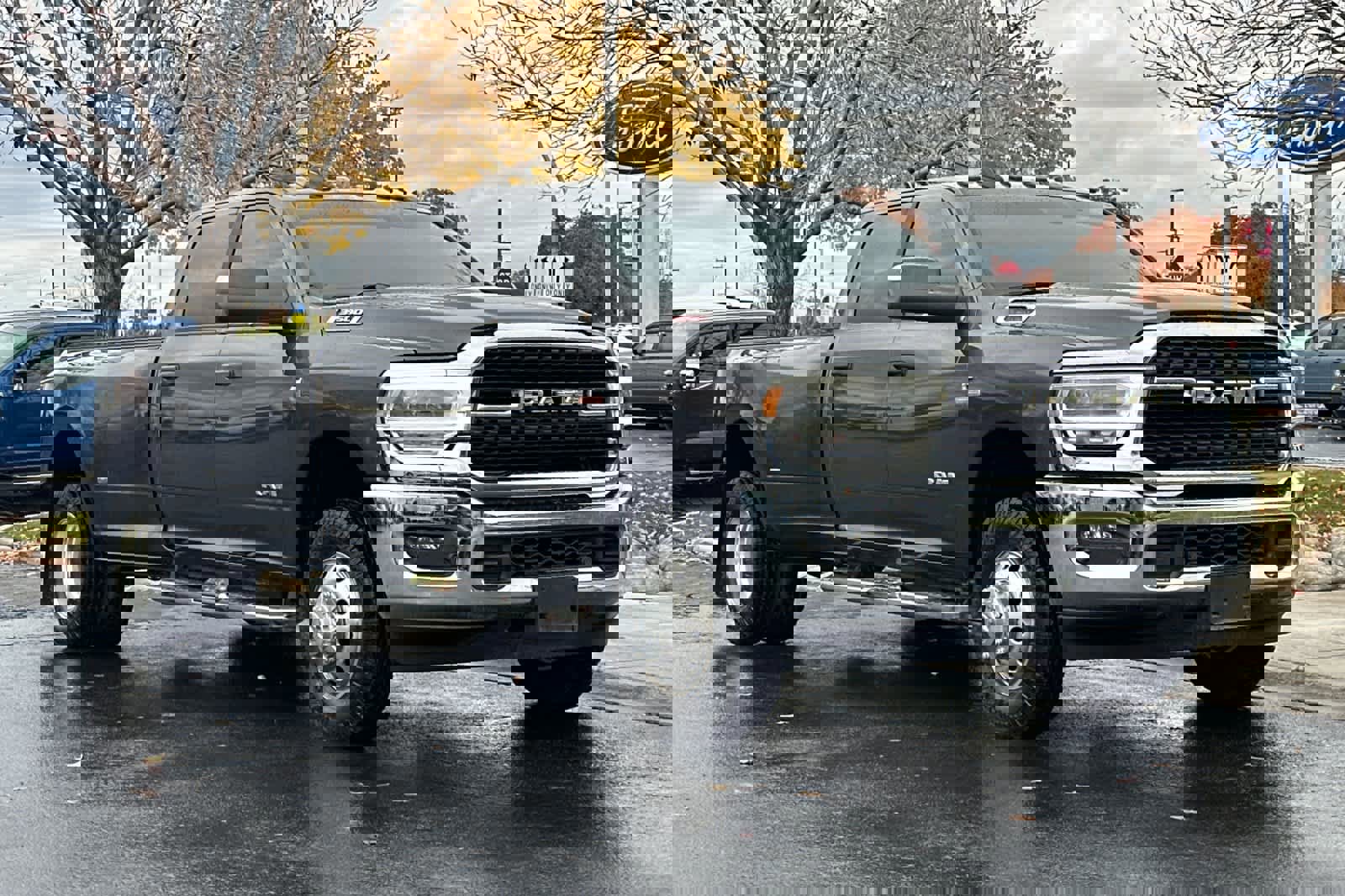 Used 2022 RAM 3500 Big Horn w/ Level C Equiment Group image 7