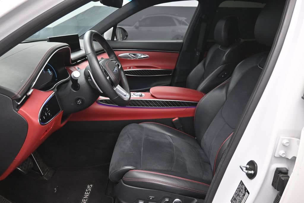 Used 2022 Genesis GV70 3.5T Sport w/ Sport Prestige Package AWD/4WD image 19