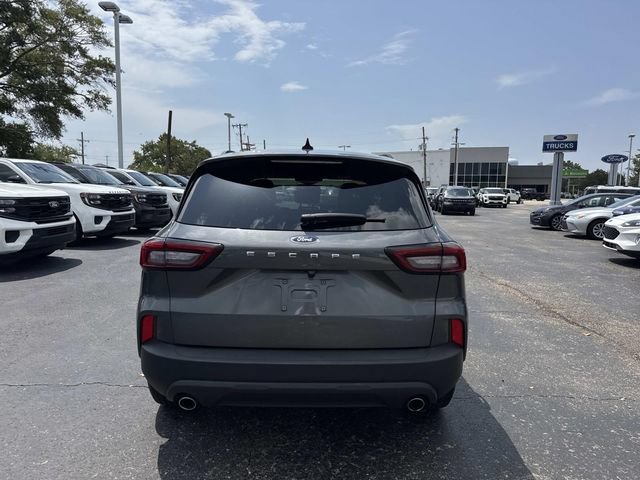 Certified 2025 Ford Escape ST-Line FWD image 6