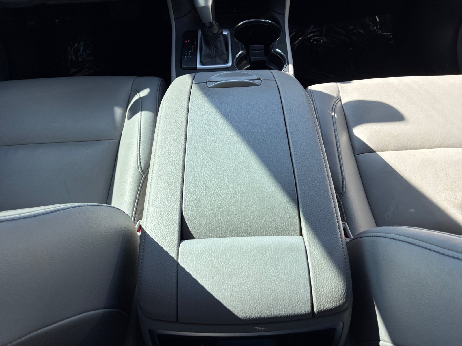 Used 2019 Toyota Highlander XLE AWD/4WD image 15