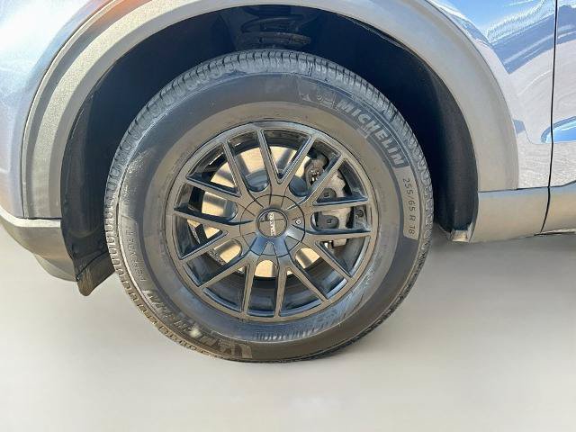 Certified 2021 Ford Explorer XLT w/ Equipment Group 202A AWD/4WD image 23