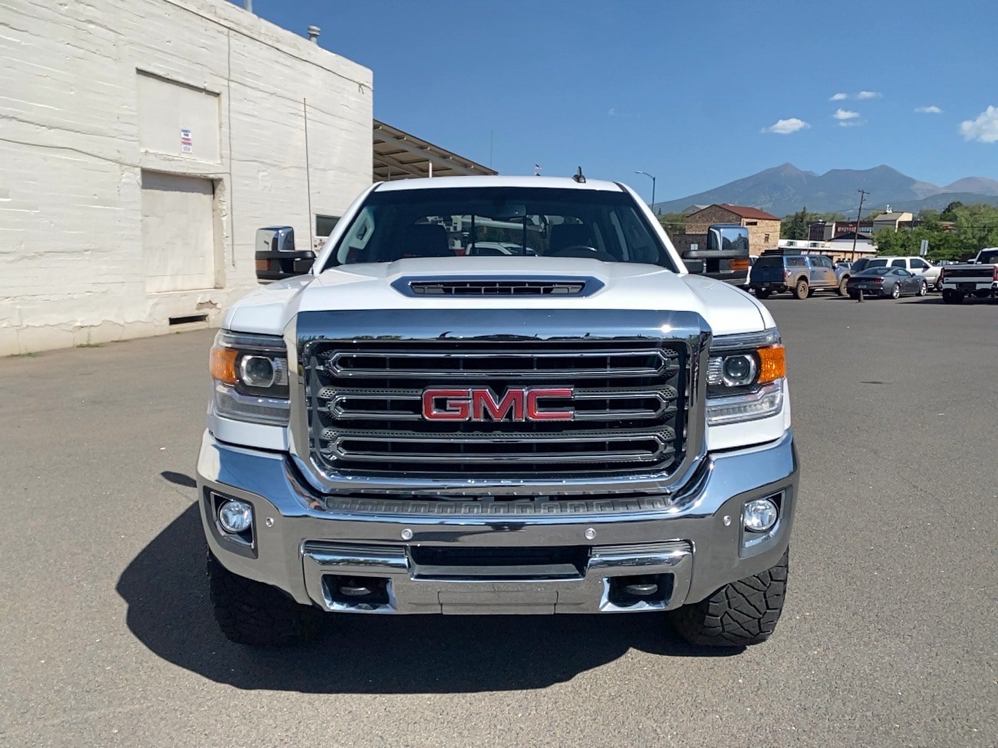 Used 2018 GMC Sierra 3500 SLT w/ Duramax Plus Package AWD/4WD image 2