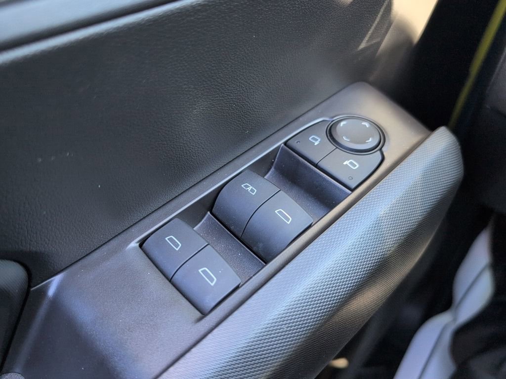 Used 2024 GMC Canyon Elevation w/ Convenience Package image 22