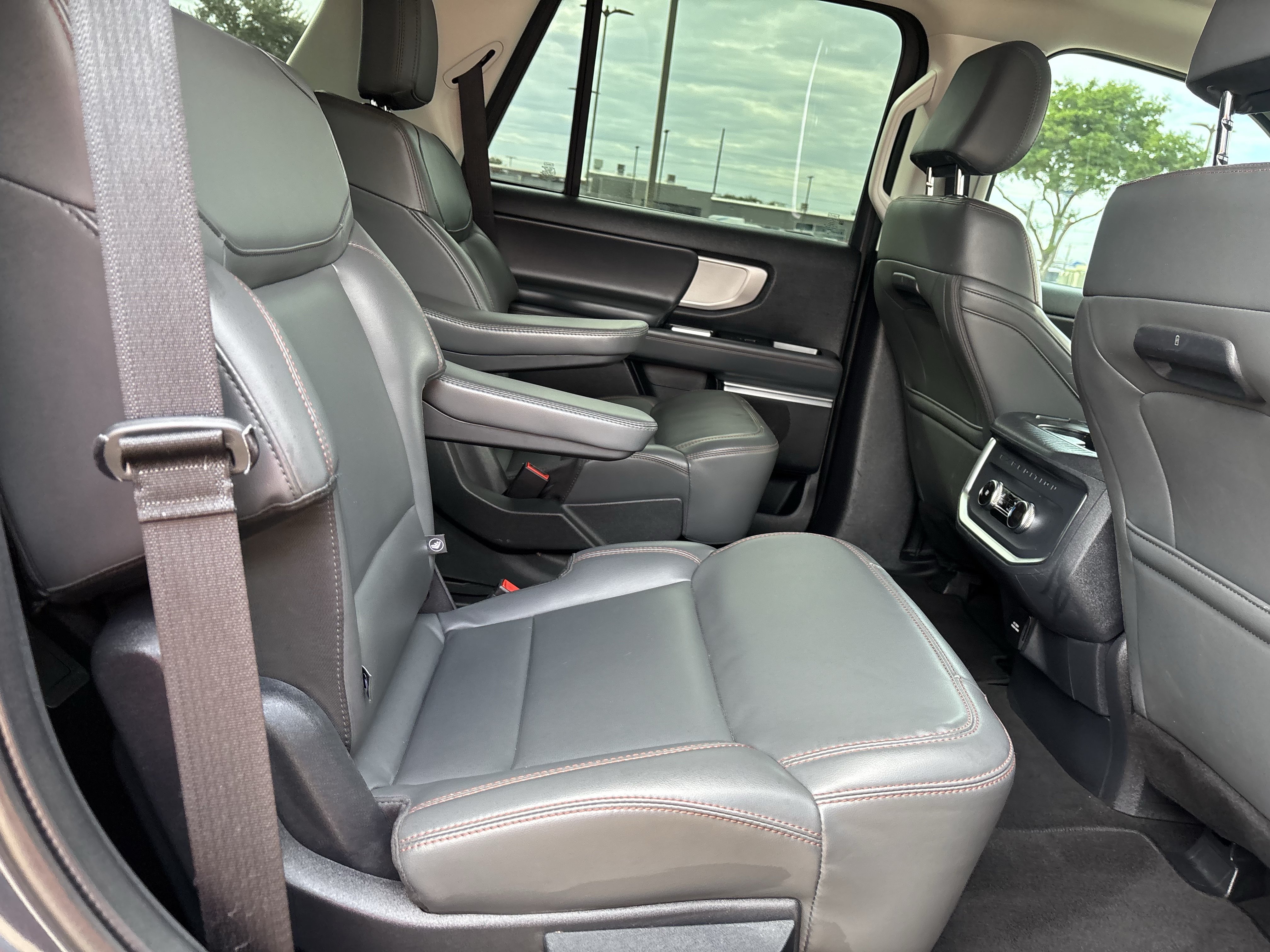 Certified 2025 Ford Expedition Active RWD image 22