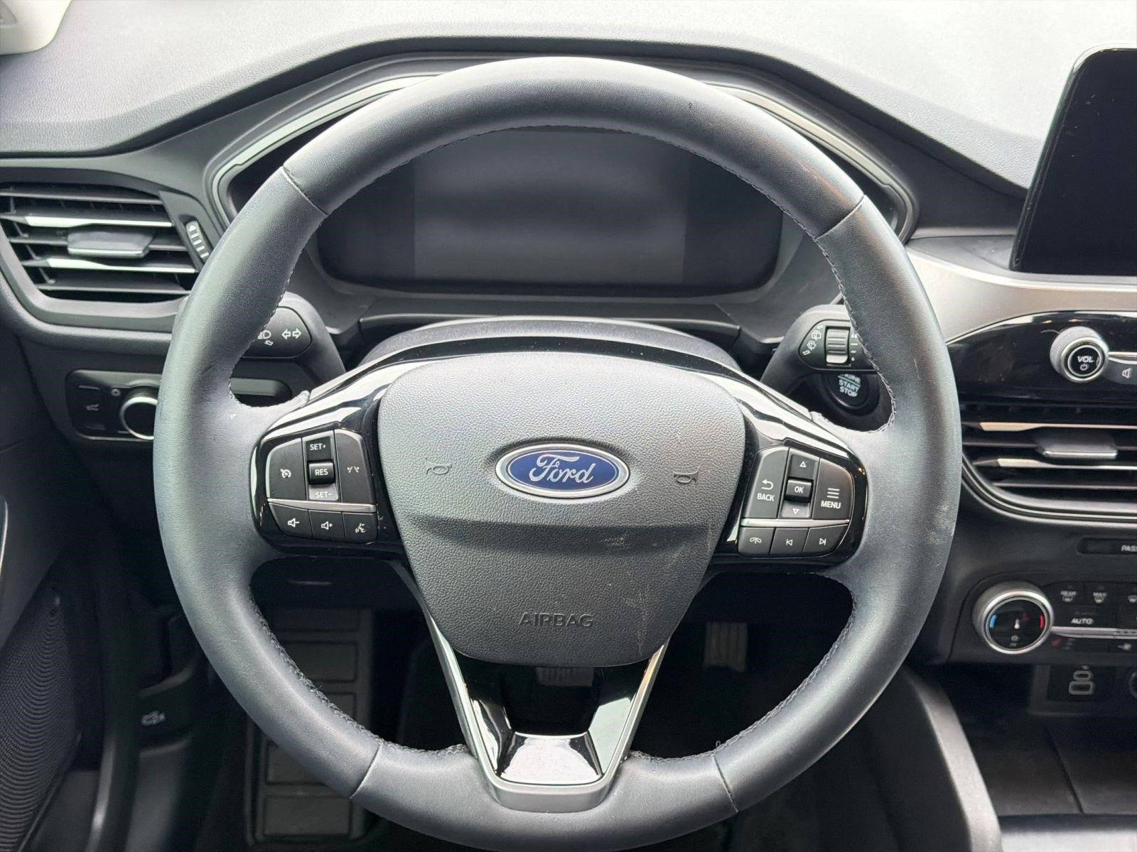 Certified 2024 Ford Escape Active w/ Cold Weather Package FWD image 16