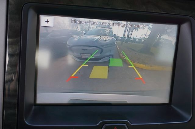 Certified 2017 Ford Expedition EL Limited w/ Equipment Group 301A image 18