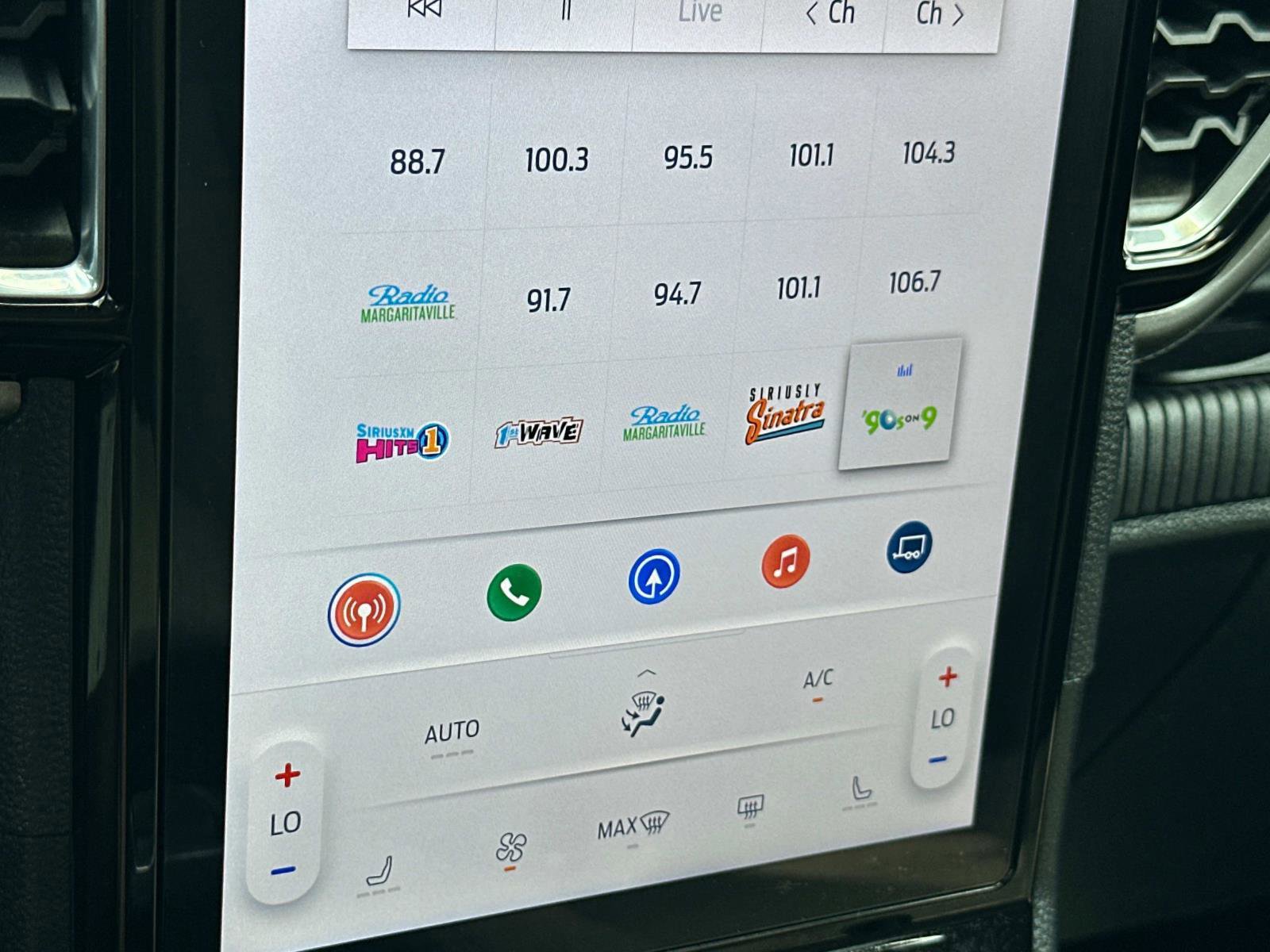 Certified 2024 Ford Ranger XLT w/ Equipment Group 301A High image 24