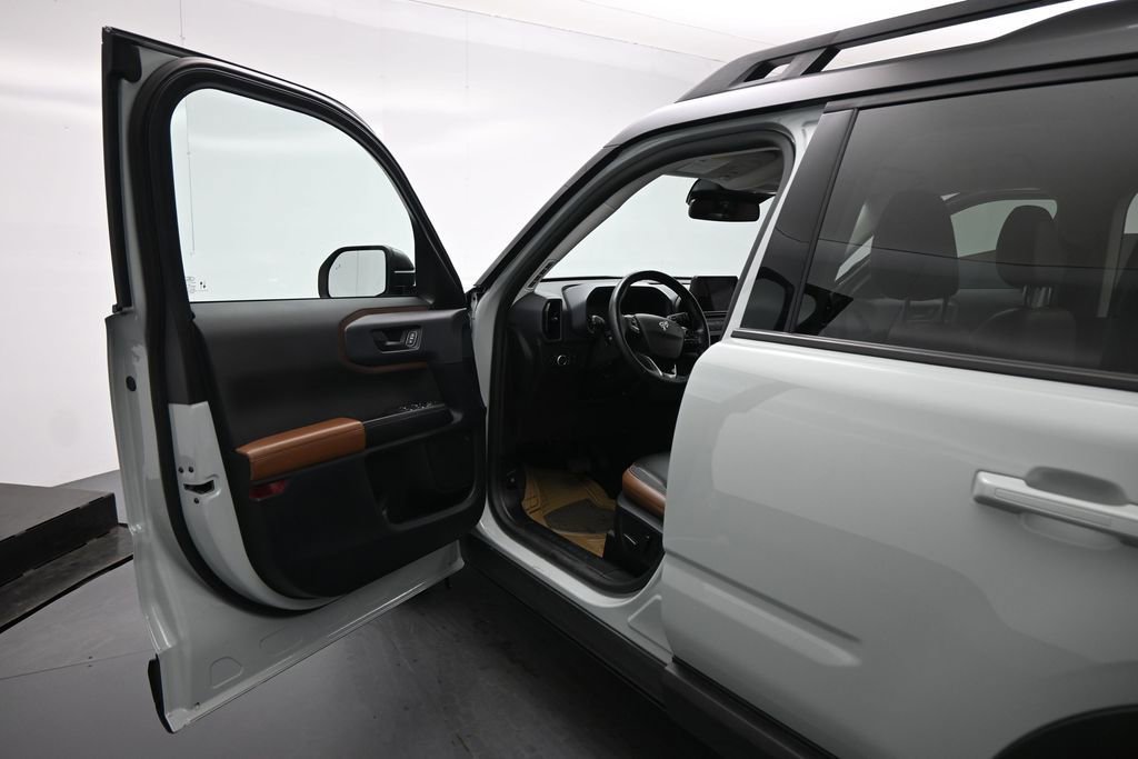 Certified 2022 Ford Bronco Sport Outer Banks w/ Tech Package AWD/4WD image 9