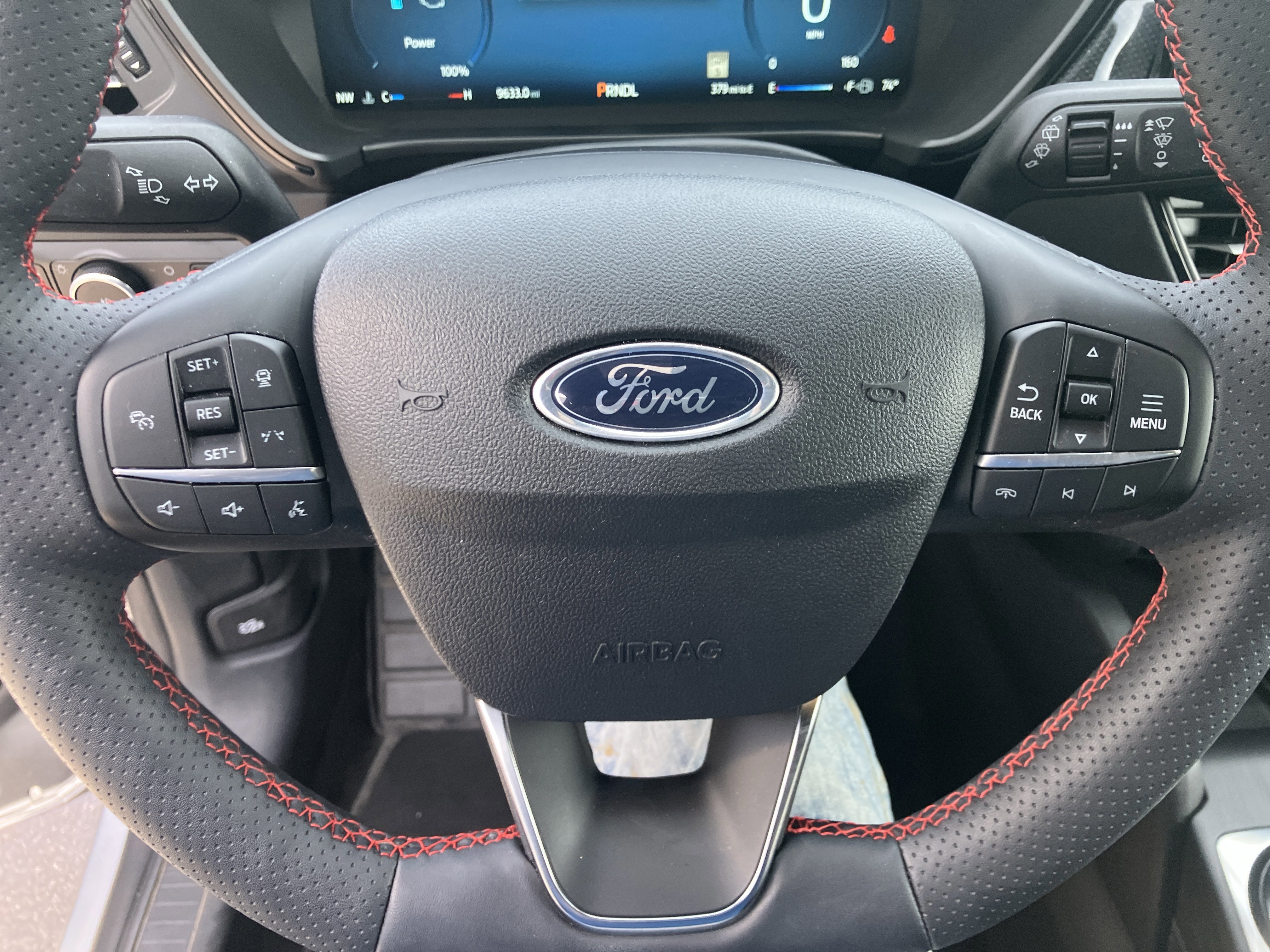 Certified 2024 Ford Escape ST-Line Elite AWD/4WD image 24