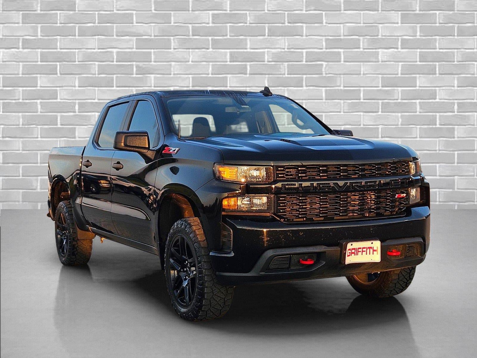 Used 2022 Chevrolet Silverado 1500 Custom Trail Boss w/ Midnight Edition AWD/4WD image 3