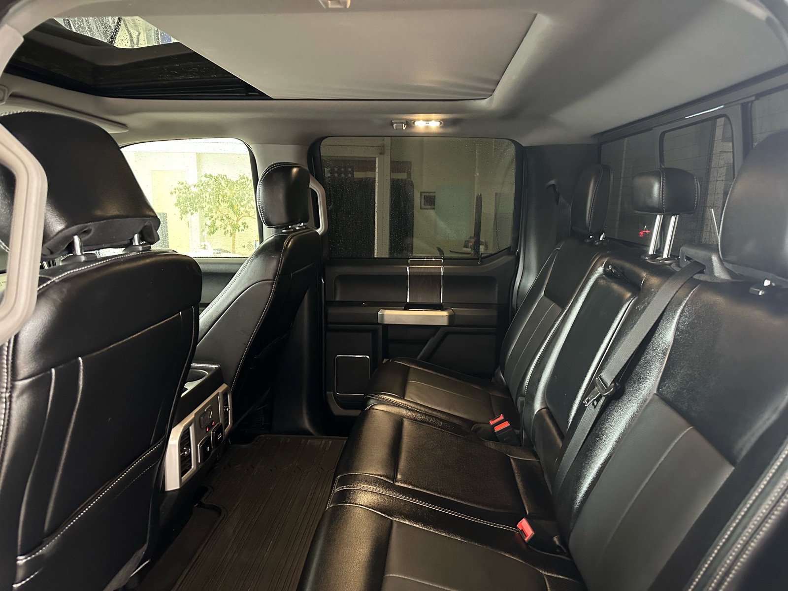 Certified 2021 Ford F250 Lariat w/ Tremor Off-Road Package image 26