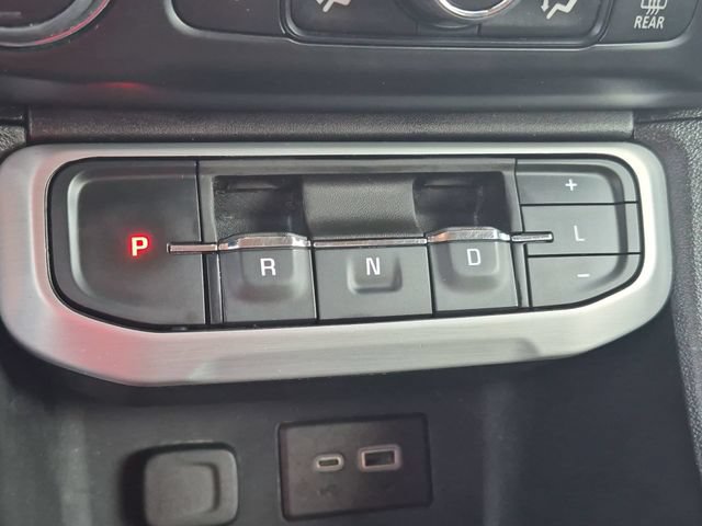 Used 2023 GMC Acadia SLE w/ LPO, Floor Liner Package FWD image 19