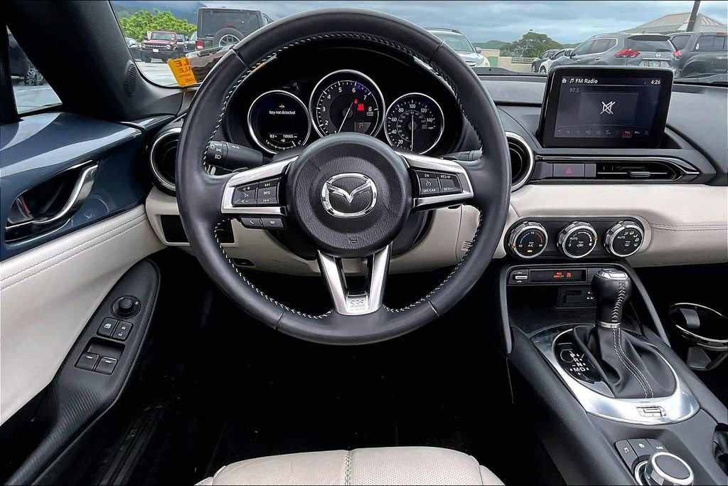 Used 2021 MAZDA MX-5 Miata RF Grand Touring RWD image 5