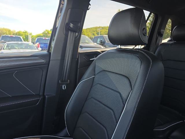 Used 2022 Volkswagen Tiguan SEL R-Line AWD/4WD image 39