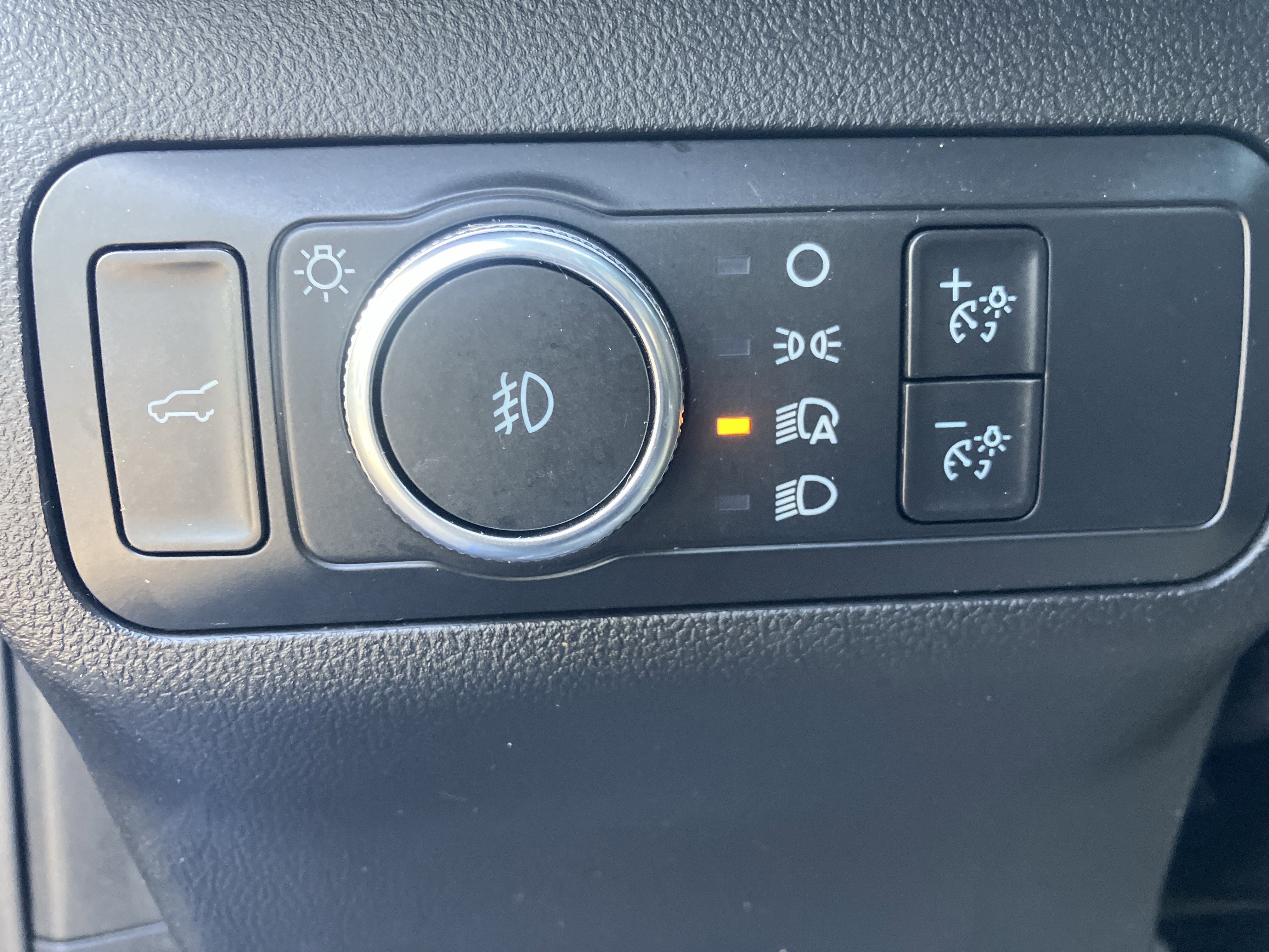 Certified 2021 Ford Escape SEL image 19