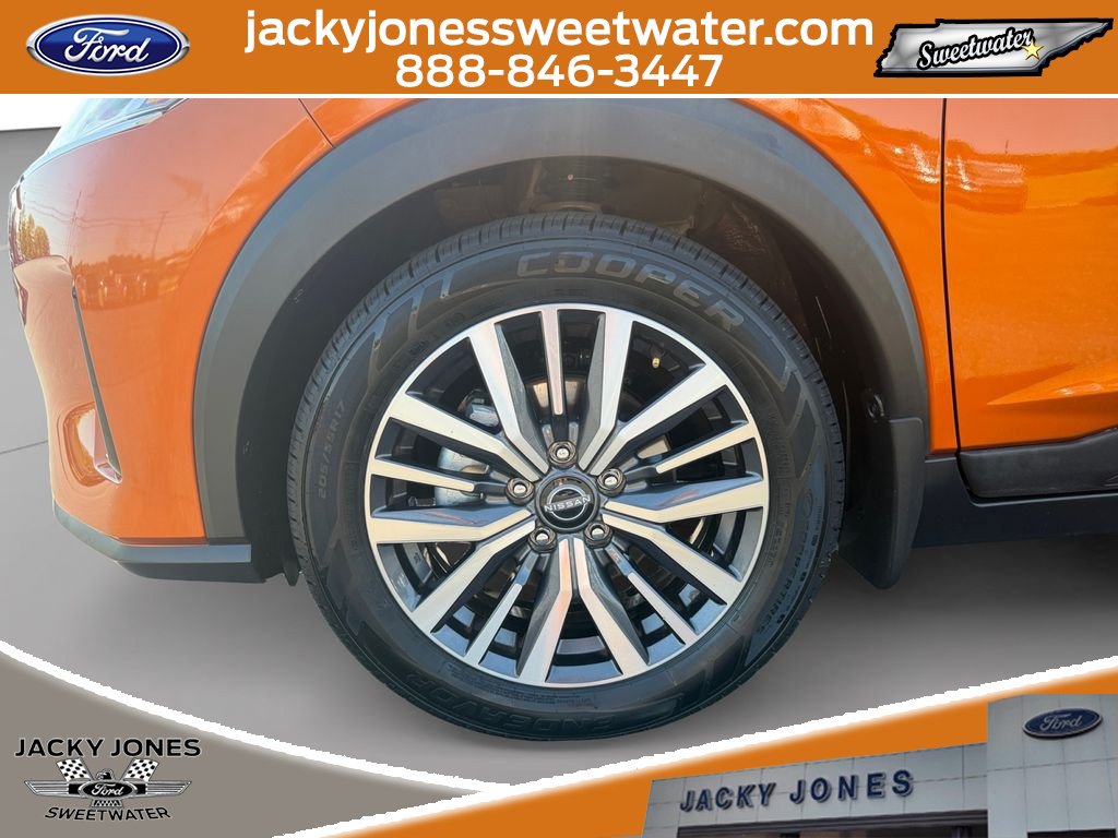 Used 2023 Nissan Kicks SV FWD image 9