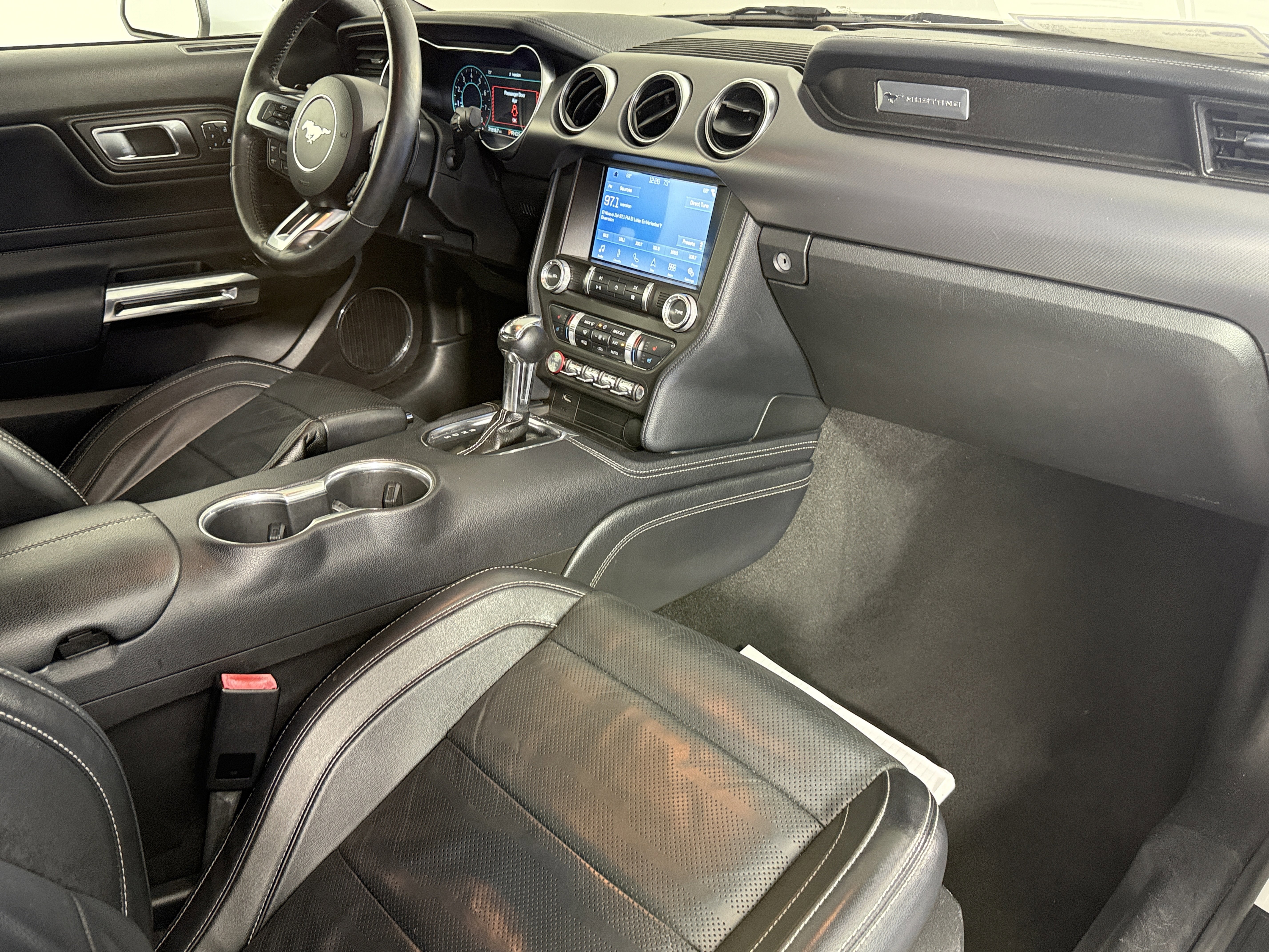 Certified 2019 Ford Mustang GT Premium w/ Equipment Group 401A image 10